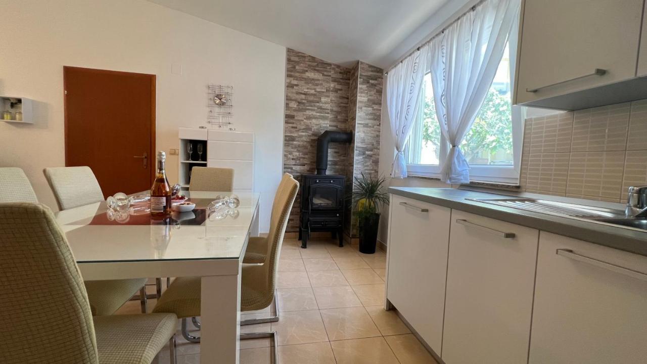 House Roca Apartment Водице Екстериор снимка