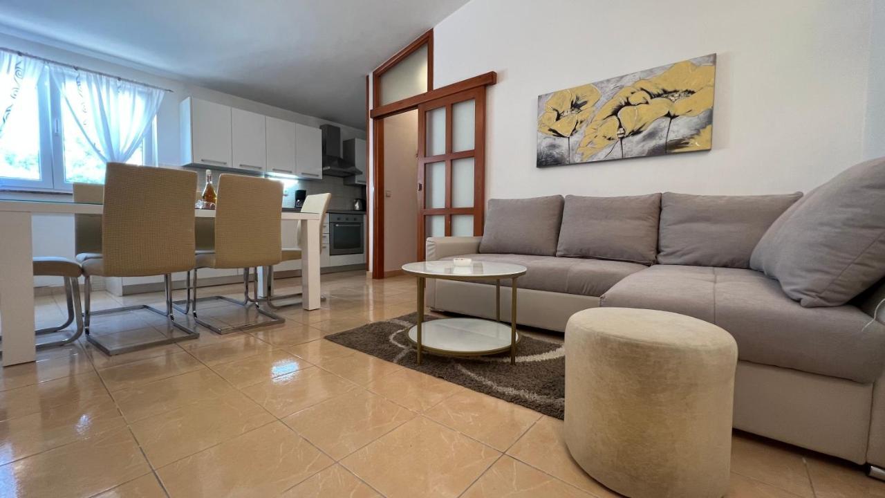 House Roca Apartment Водице Екстериор снимка