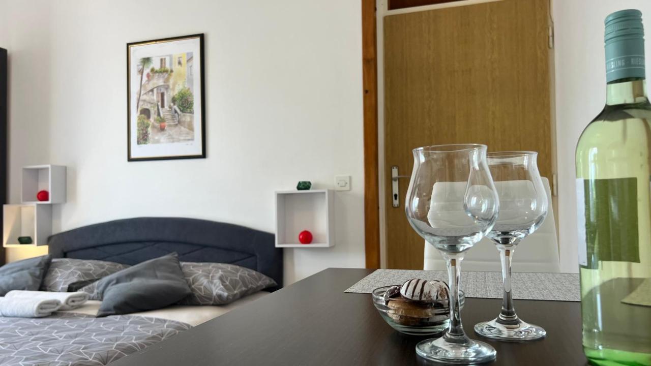 House Roca Apartment Водице Екстериор снимка