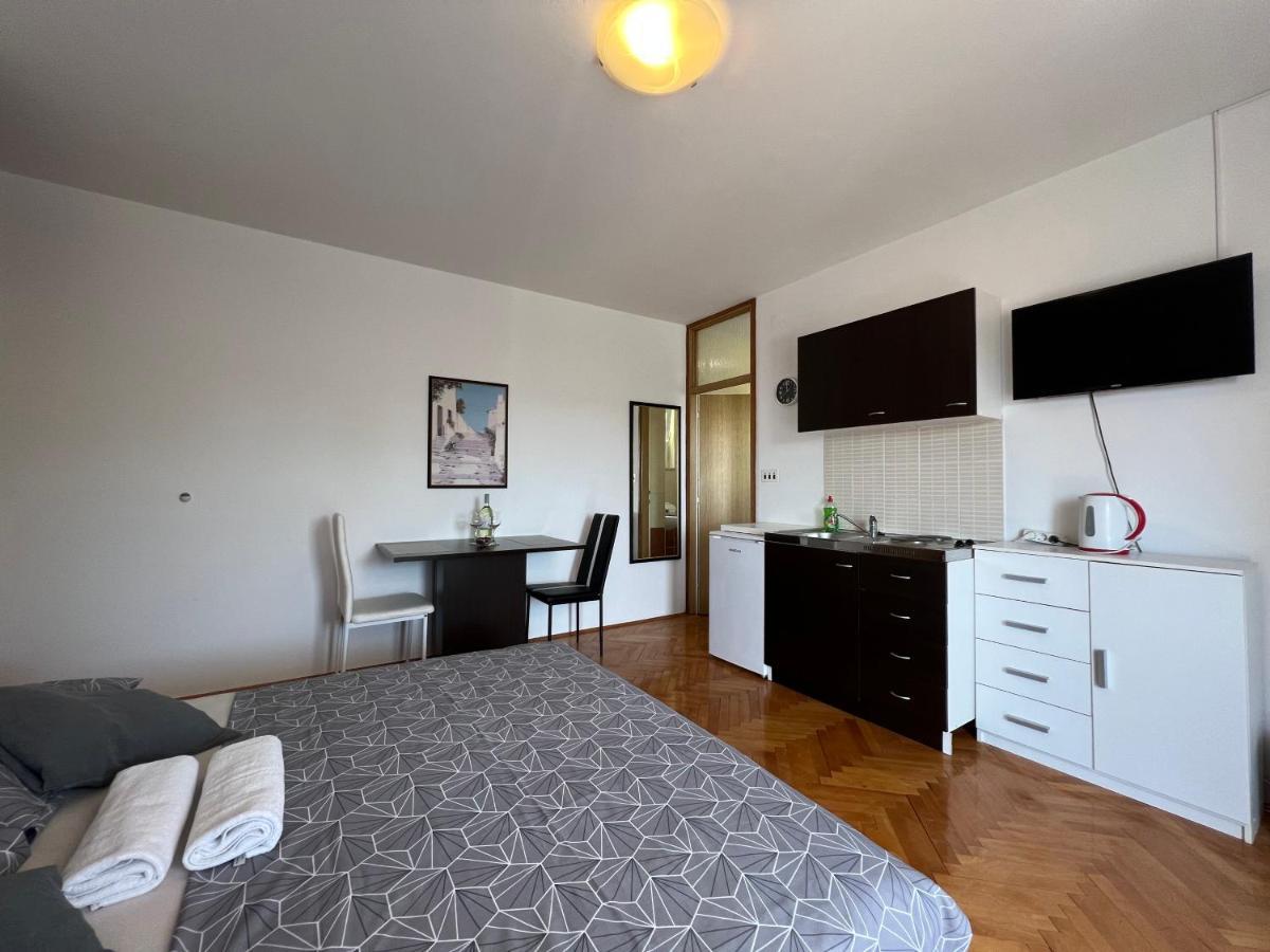 House Roca Apartment Водице Екстериор снимка